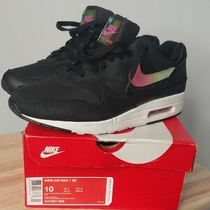 Nike Air Max 1 SE Sneakers - Black and Multicolor